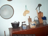  Huishoudelijke voorwerpen van Stichting Streekmuseum Schippersbeurs Elsloo uit ElslooDeze deelcollectie bestaat uit ...